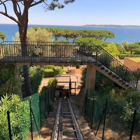 Magnifique Vue Mer, La Madrague. Apartment Sainte-Maxime
