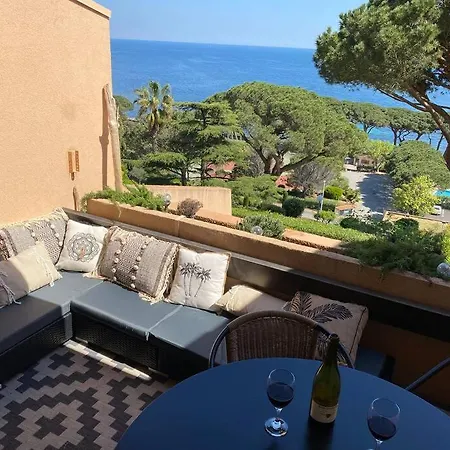 Magnifique Vue Mer, La Madrague. Apartment Sainte-Maxime